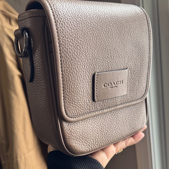 Coach Brown Leather Men's Messenger Bag like new! - Picture 13 of 17